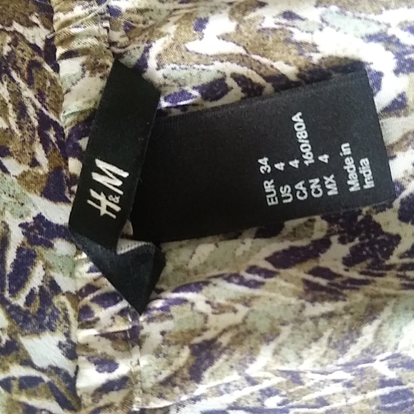 COPY - H&M Lightweight Sleeveless Mini Dress Sz 4 - Picture 9 of 9